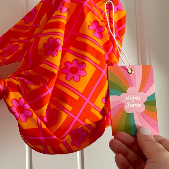 NWT Show Me Your Mumu x Barbie Orange Daisy Knot Bikini Top Size 2X - Picture 6 of 6